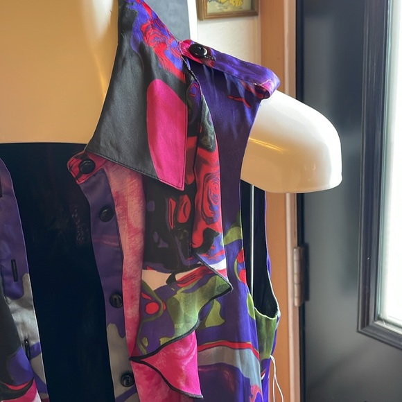 NWT Mac & Jac Size Medium Button Down Top - Picture 2 of 4